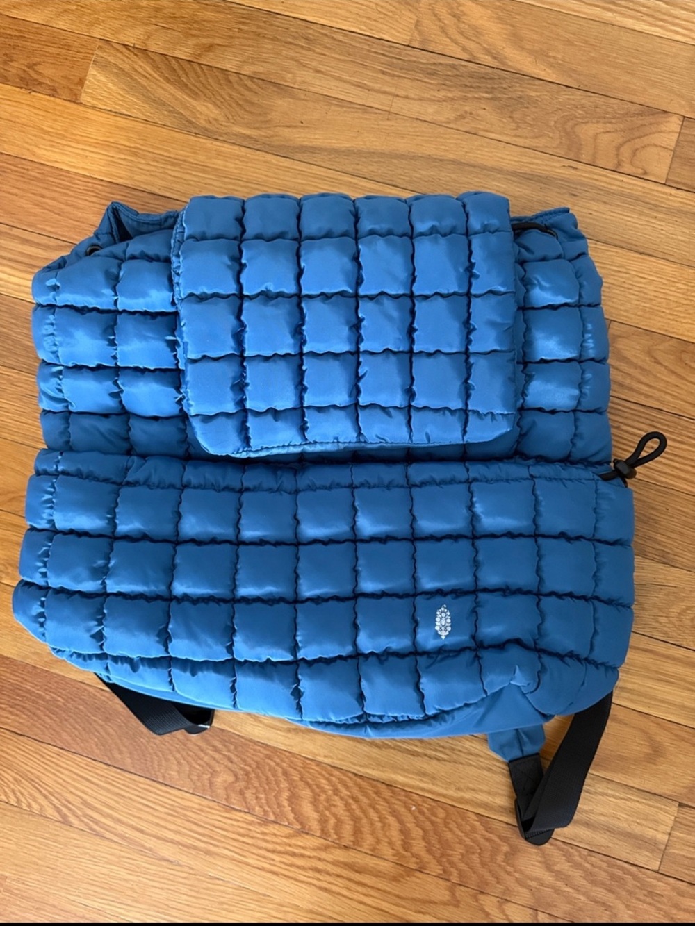New Free People x FP MOVEMENT Quilted Hiker Pack - Picture 7 of 7